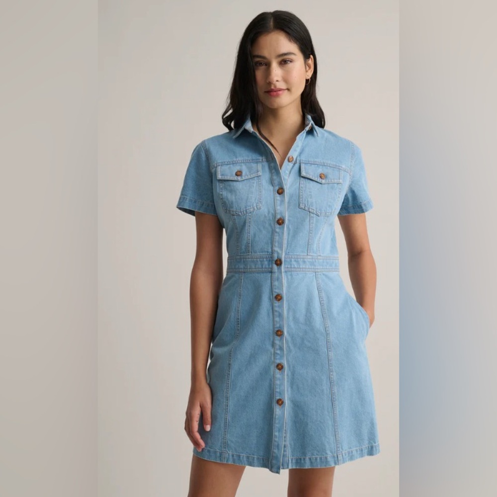 UNTUCKit denim short sleeve Renee dress. NWT. Size‎ 8